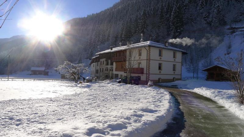 B&B Il Sorriso Dei Nonni Pracorno di Rabbi Exterior foto